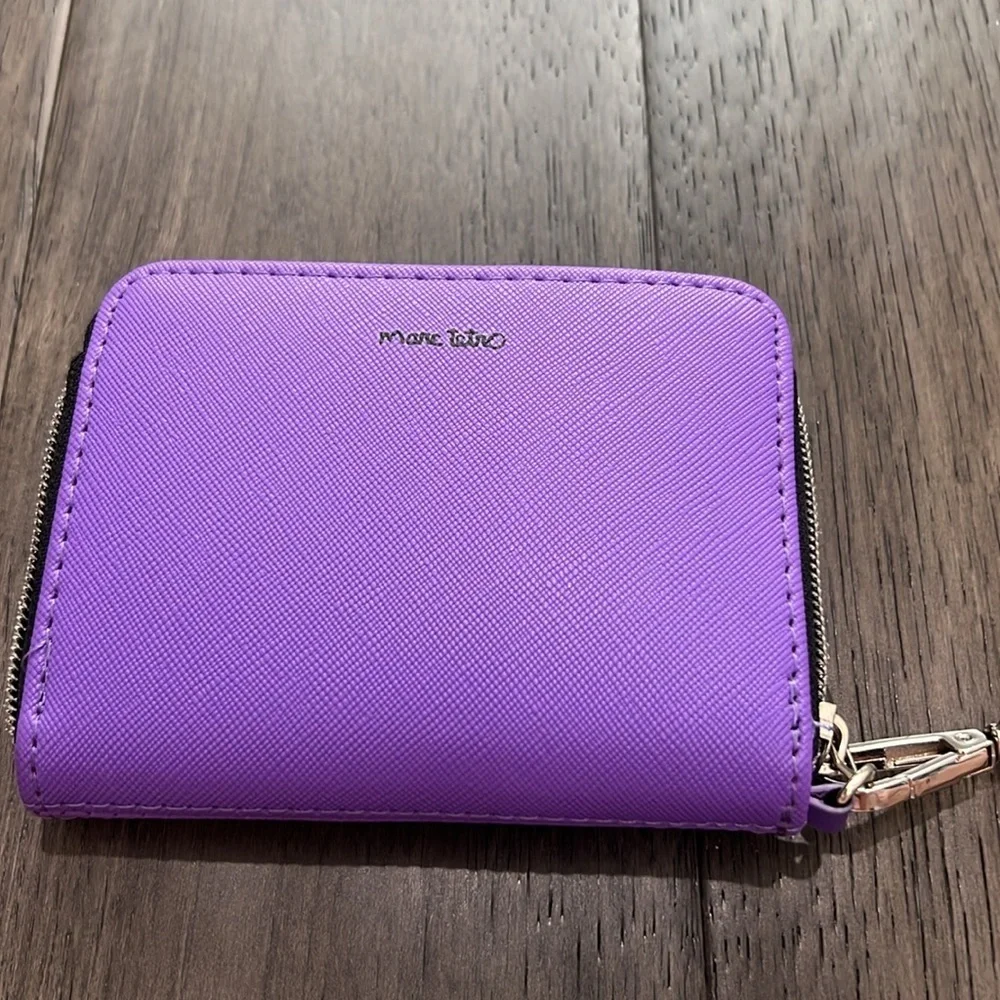 Marc Tetro bichon frise wristlet wallet